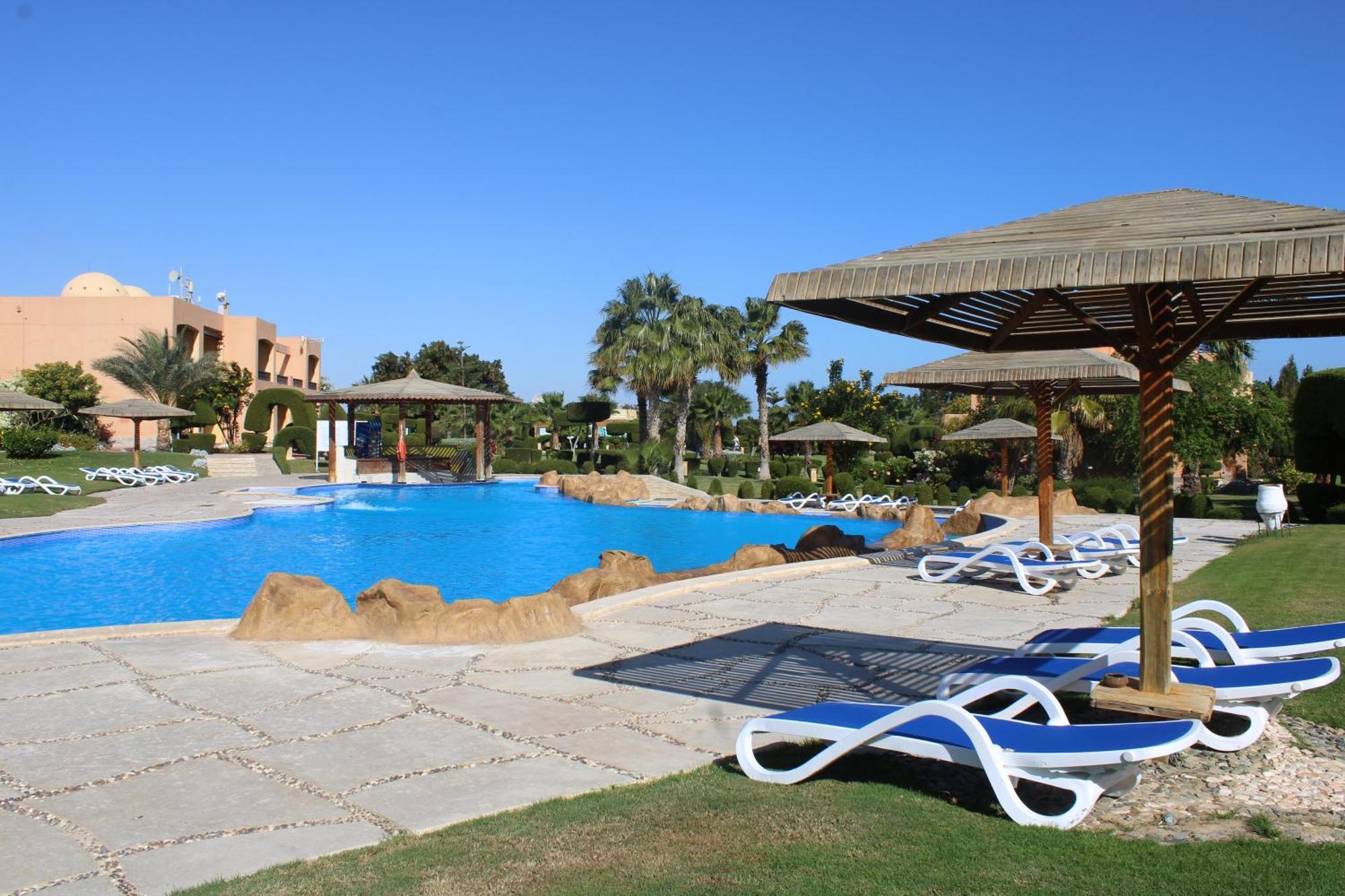 Wadi Lahmy Azur Resort - Soft All-Inclusive Abu Ghusun Exterior photo