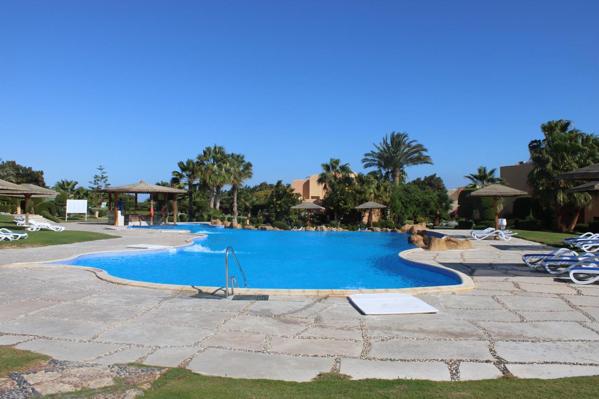 Wadi Lahmy Azur Resort - Soft All-Inclusive Abu Ghusun Exterior photo